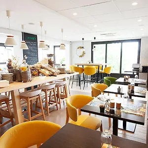 Hotel Campanile Ferrand - Le Brezet ***