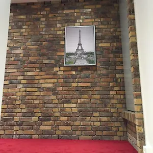 Tour Eiffel Grenelle Parigi